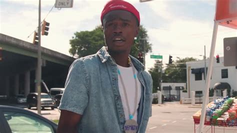 Watch Thirst Trap Trailer (2022) - Free Movies | Tubi