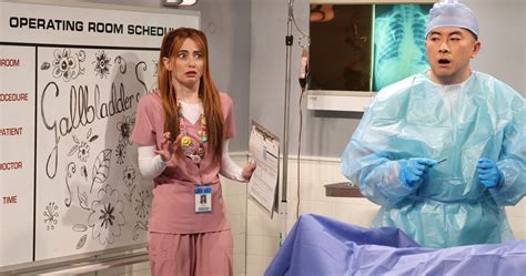 Saturday Night Live: Emma Stone, SNL Cast Strip Down for Naked in New York Music Video ...