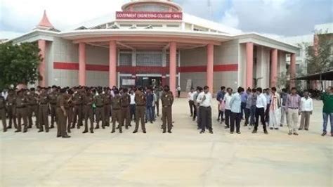 Government Engineering College Bhuj Contact Number, Address & Map ...