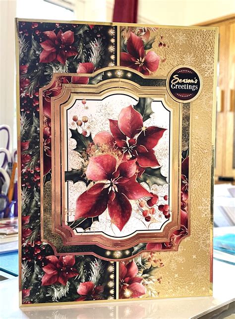 Hunky Dory Christmas Card Making Kits Tutorial 的图像结果