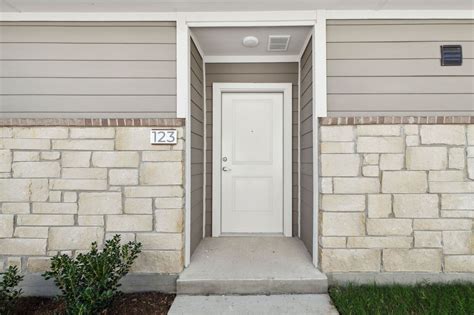 Residents | Cottages at Lindsey Place | Anna TX