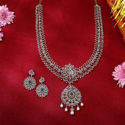 Designer Bridal Diamond Necklace Set Online | ORRA
