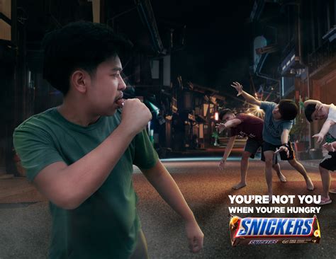 Snickers Advert 的图像结果