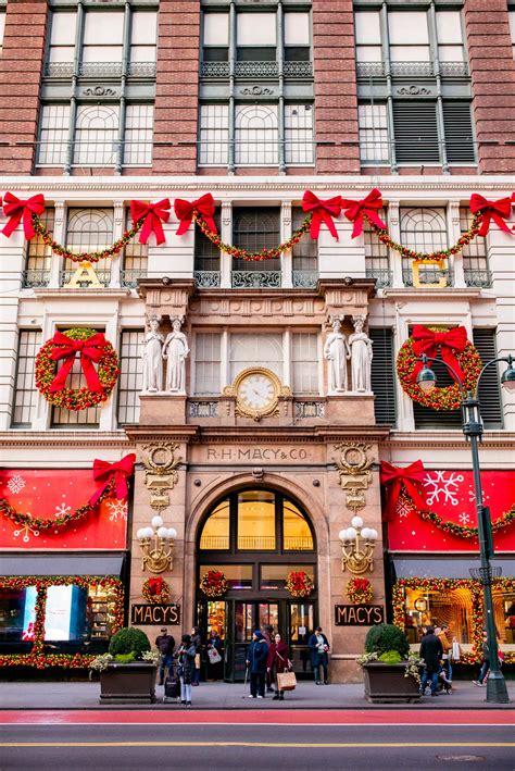 15+ Epic Things to Do in New York this December (Top Attractions!)