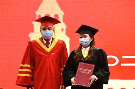 上海中侨职业技术大学举行首届本科生毕业典礼暨学士学位授予仪式-致达集团
