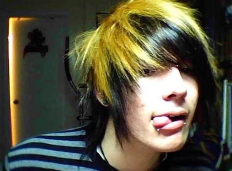 Pin by zzdox on hair | Emo scene hair, Scene haircuts, Emo boy hair