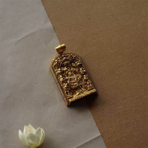 Ananta Chandra Pendant