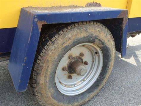 Baustellenkompressor Compair DLT 100 Kompressor in Berlin | Handwerk ...