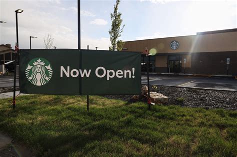 Starbucks opens for business in Rexburg | BYU-Idaho Scroll