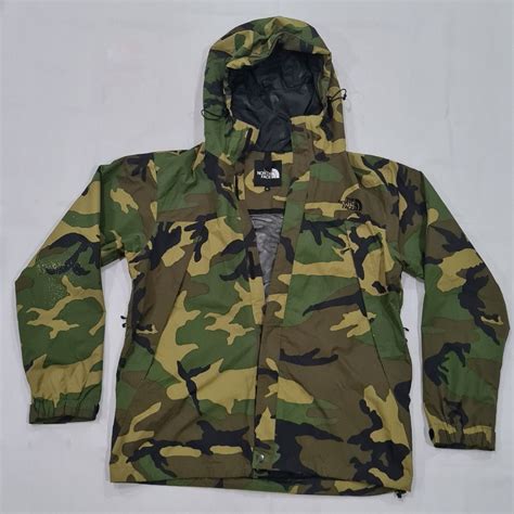 The North Face Camo Jacket, Men's Fashion, Coats, Jackets and Outerwear ...