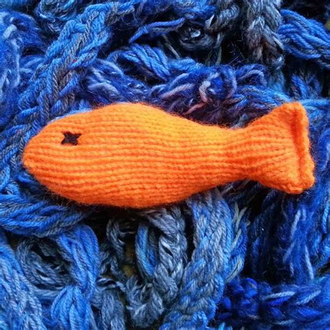 Knit Fish Shape Pattern 的图像结果