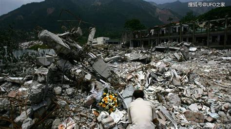 四川长宁地震中，儿媳妇对婆婆说“我已经救不了你了”__凤凰网