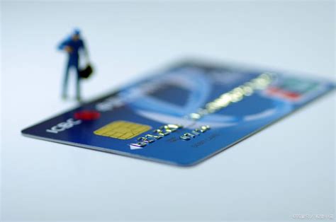 银行卡只收不付会自动解除吗（银行卡只收不付是什么原因） - 人人理财