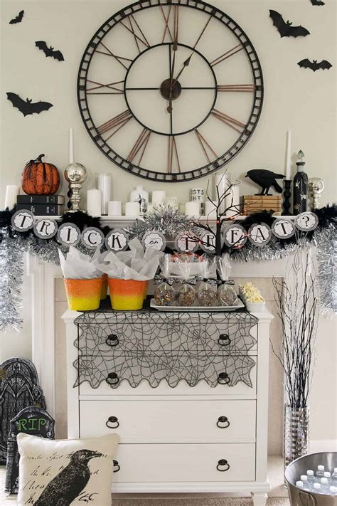 Halloween Mantel Decor Ideas - Spooky & Stylish