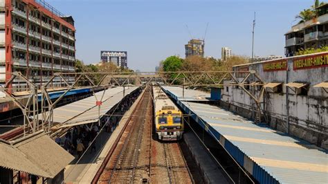 Mumbai Local Train Stations 的图像结果