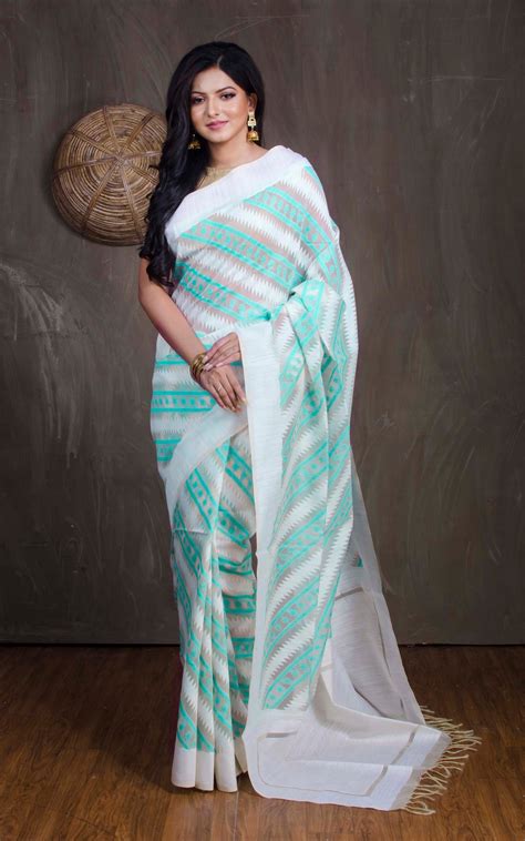 Blended Cotton Muslin Jamdani Saree in White and Sea Green – Bengal ...