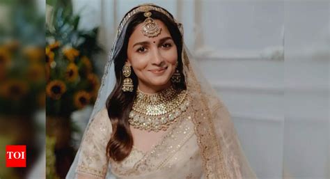 Tools to achieve an iconic bridal hairstyle - The Times of India