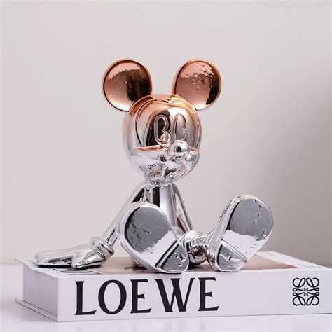 Mickey Glintmore Resin Mickey Mouse Table Showpiece - Silver & Rose ...