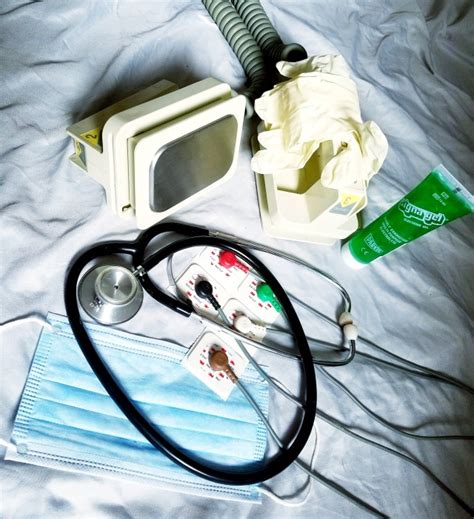 Defib Out of Service Image 的图像结果