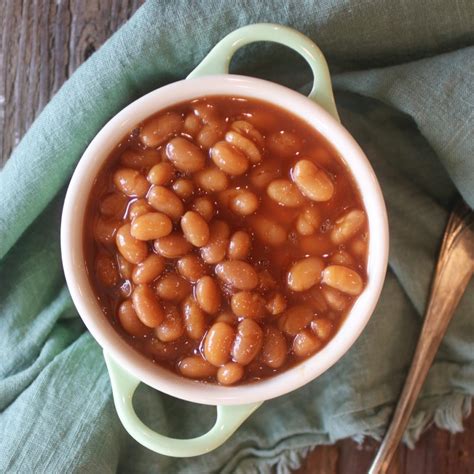 Boston Baked Beans - Traditional American Recipe | 196 flavors