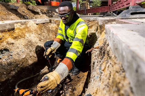 Trade People Working 的图像结果