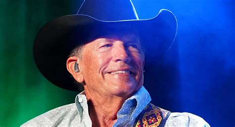George Strait Biography: Height, Net Worth, Instagram, Age, Wife ...