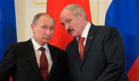 白俄罗斯总统卢卡申科谈普京：像我兄长，不是发号施令的长者_新浪军事_新浪网