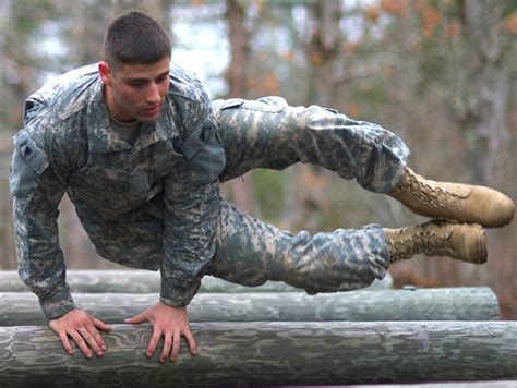 Mility Training 的图像结果