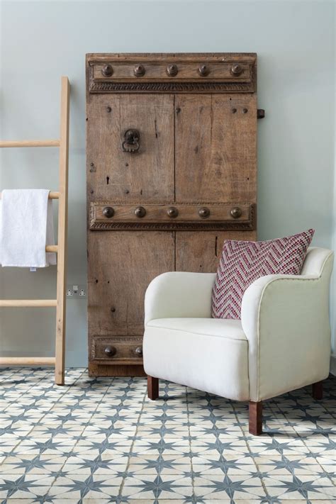 Spitalfields Retro Star Blue - Eden Clay