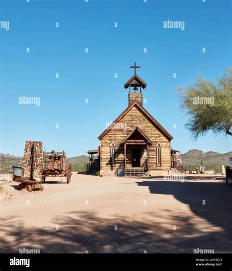 Goldfield hi-res stock photography and images - Alamy