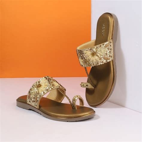 Ethnic Footwear for Women - Buy Women Ethnic Shoes | Mochi Shoes