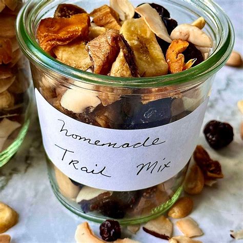 Homemade Trail Mix Recipe | Samsung Food App
