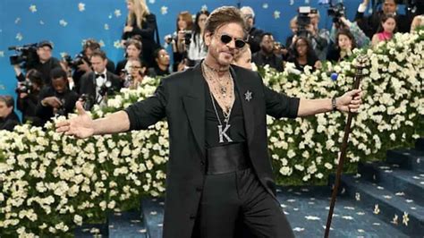 Shah Rukh Khan Dazzles at Met Gala 2025 in Sabyasachi’s Black Dandyism