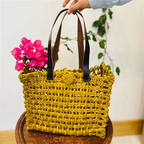 Sabai Grass Mesh Bag For Lunch and Bottle (Yellow) – Ecoflore