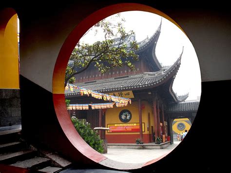 2024不过玉佛寺最有名的还是求姻缘。上海玉佛禅寺也称玉佛寺，地处繁华路段，是闹市中的一片净土。图片来自网络_玉佛禅寺-评论-去哪儿攻略