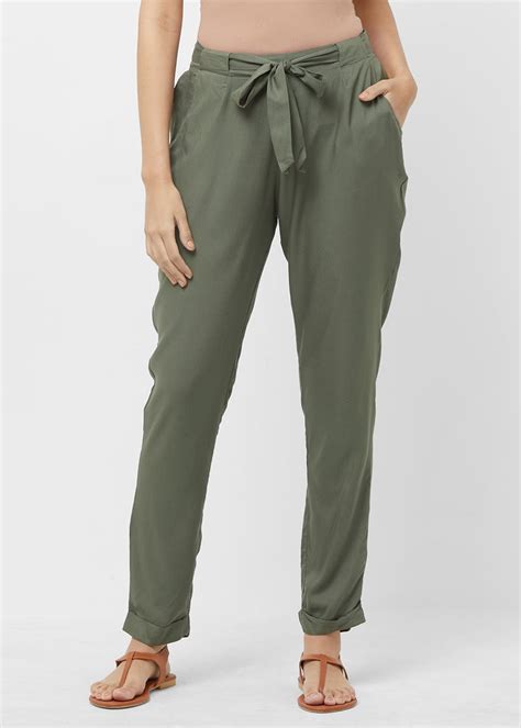 Get Roll-Up Hem Detail Solid Pants at ₹ 490 | LBB Shop