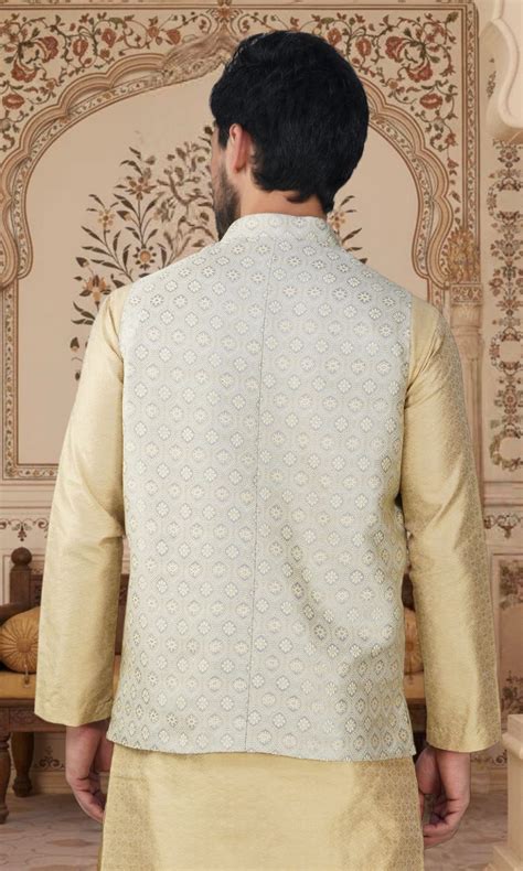 Men's Embroidery Silk Traditional Ethnic Nehru Jacket – Vastraa Fusion ...