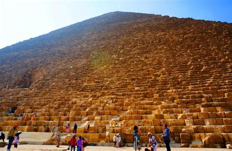 世界八大奇迹之一埃及金字塔，盘点至今无法解释的三大未解之谜_腾讯新闻