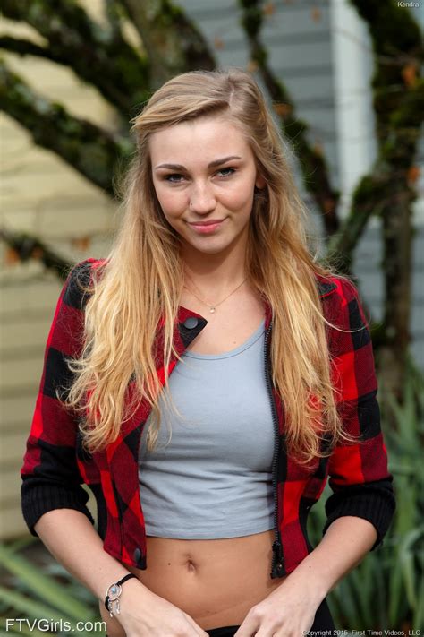 Kendra Sunderland: Kendra Sunderland · Photoshoot