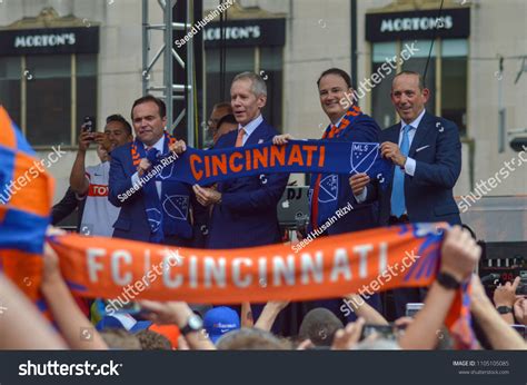 2,000 Cincinnati Sports Images, Stock Photos & Vectors | Shutterstock