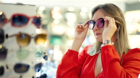 Shopper Journey - Sensormatic | UK
