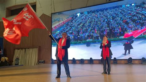 重庆南坪中学举行高三学子成人仪式暨高考誓师大会