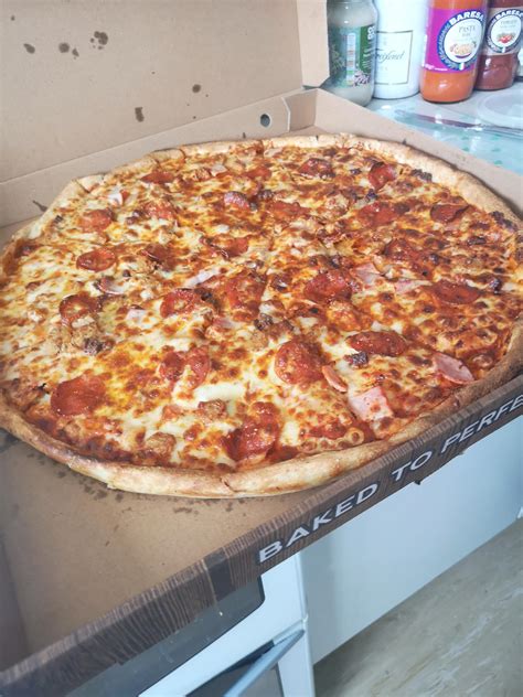 [I ate] an 18 inch meat feat pizza for £6.99 : r/food