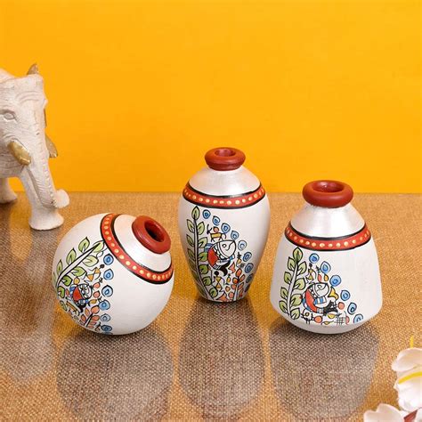 Buy Aakriti Art Creations Vase Earthen Miniatures White Madhubani (Set ...