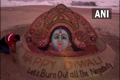 Odisha: Sudarsan Pattnaik creates Goddess Kali's sand art