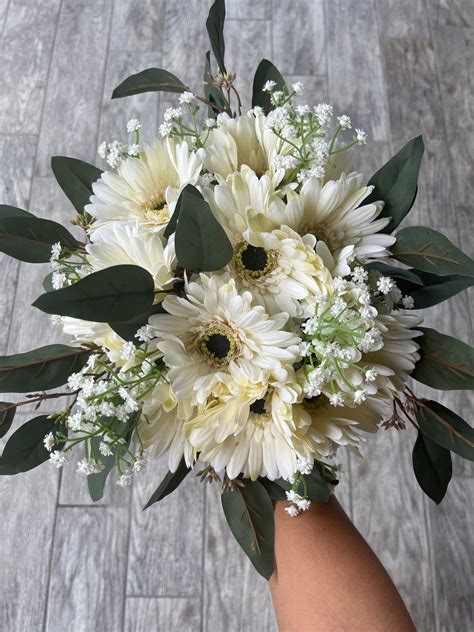 Daisies Bridal Bouquet Gerbera Daisies and Greenery Bride Bouquet ...