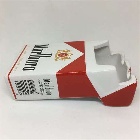 Creative Marlboro Regular Printed Cigarette Box Shape Ashtray for Home ...