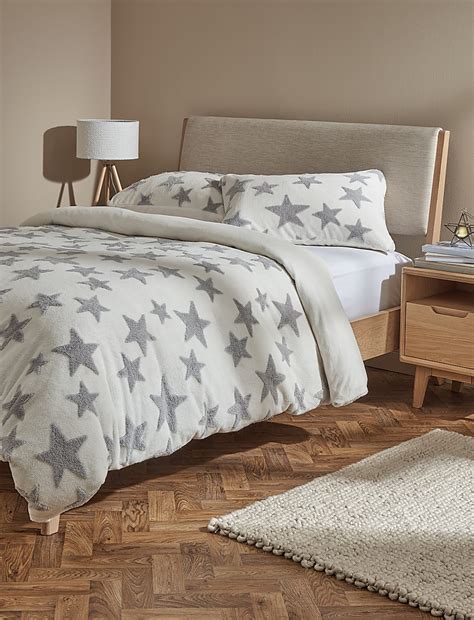 Buy Fleece Star Bedding Set at Marks & Spencer