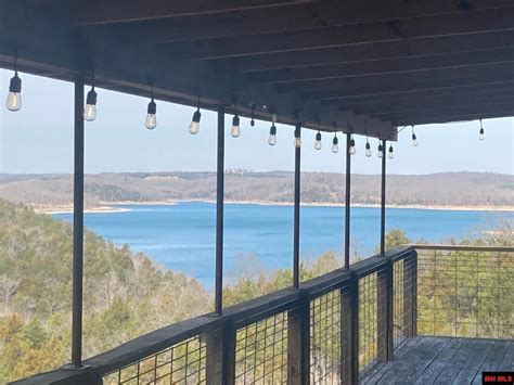 304 Bayview Dr, Mountain Home, AR 72653 | Homes.com