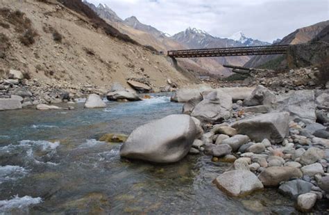 7 Rivers In Himachal Pradesh You Must Witness On Your Trip